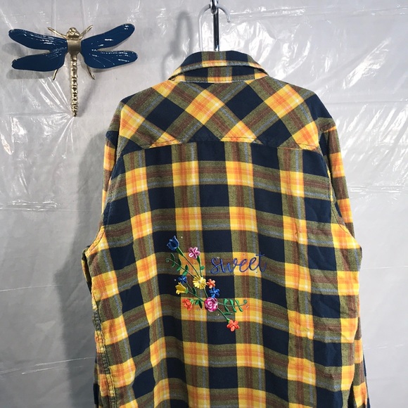 Upcycled girls flannel - Picture 2 of 5